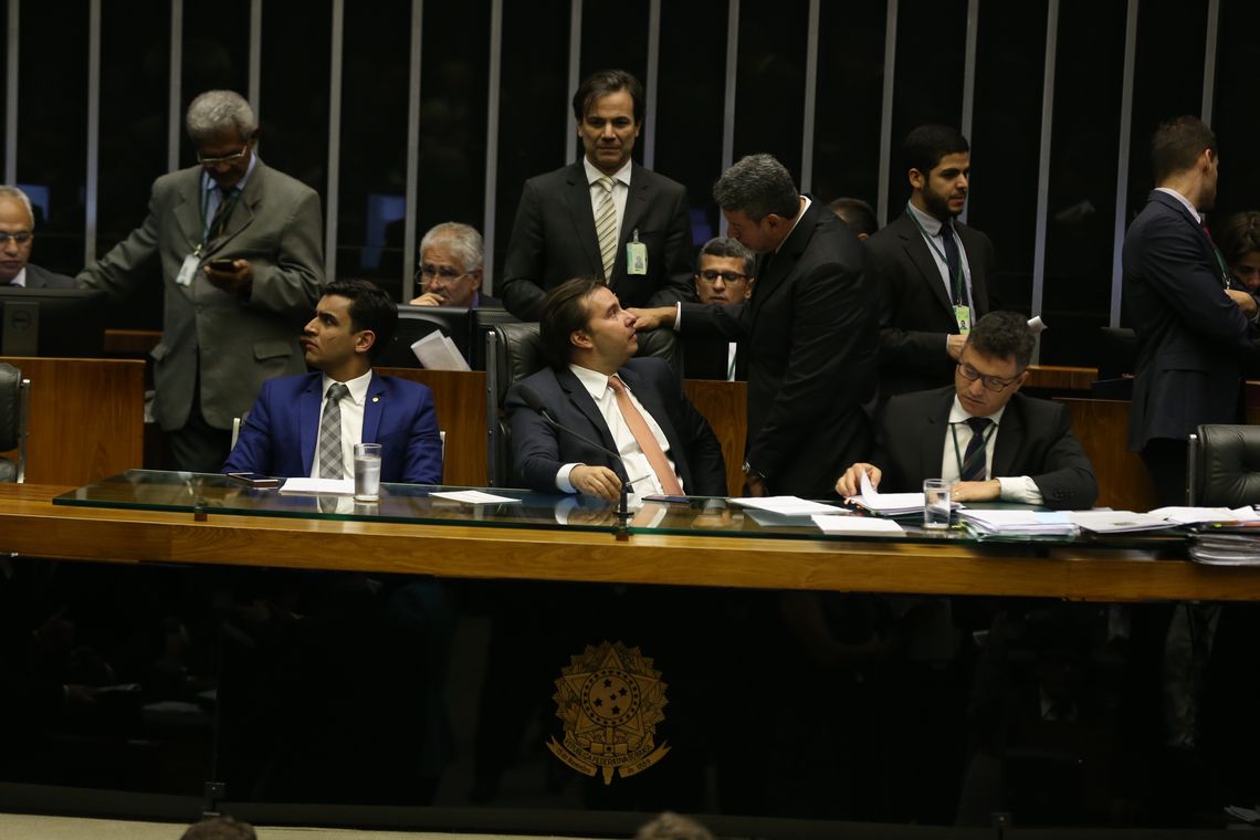 Valter Campanato/Agência Brasil Brasília - Presidente da Câmara dos Deputados, Rodrigo Maia, durante sessão plenária para discussão e votação de diversos projetos (Valter Campanato/Agência Brasil)