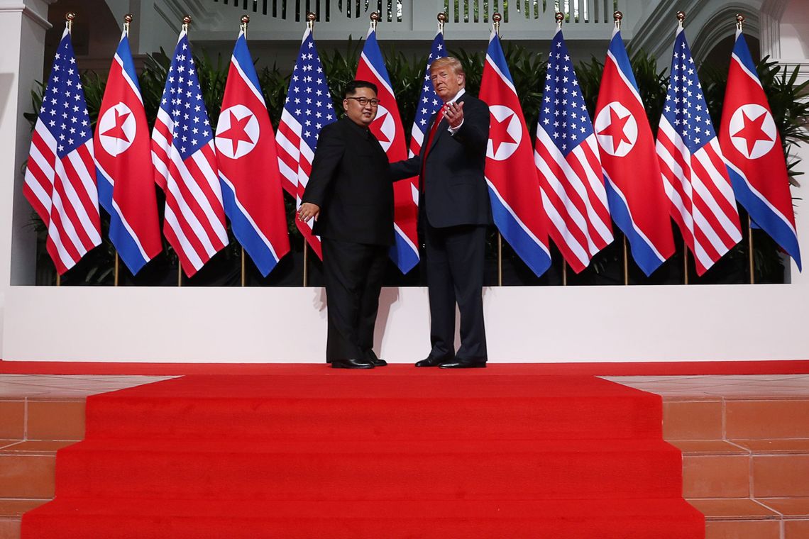REUTERS/Jonathan Ernst O presidente norte-americano Donald Trump se encontra com o líder da Coreia do Norte Kim Jong-Un - REUTERS/Jonathan Ernst