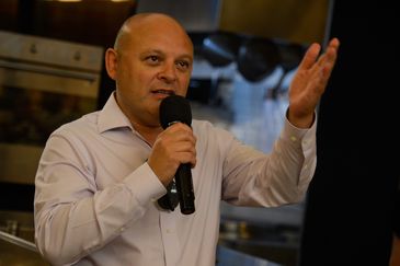  O vice-prefeito de Tel Aviv, Roberto Ladijanski ,fala durante evento na Gastromotiva, no centro do Rio de Janeiro