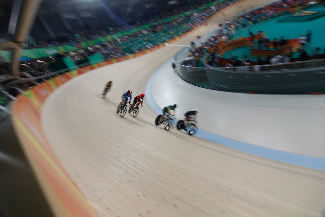 Fernando Frazão/Agência Brasil Rio de Janeiro - Segunda fase da corrida Keirin de ciclismo feminino no Velódromo dos Jogos Rio 2016, no Parque Olímpico. (Fernando Frazão/Agência Brasil)