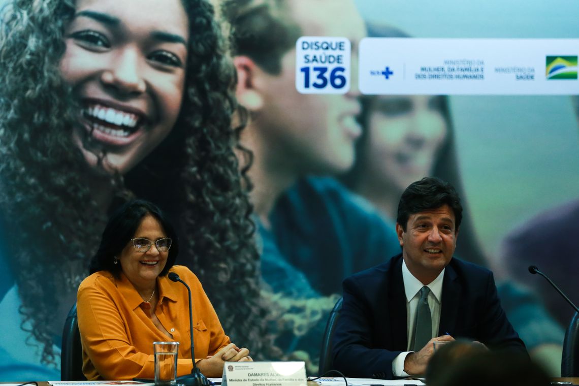 A ministra da Mulher, da Fam&iacute;lia e dos Direitos Humanos, Damares Alves, e o ministro da Sa&uacute;de, Luiz Henrique Mandetta, lan&ccedil;am a Campanha Nacional de Preven&ccedil;&atilde;o &agrave; Gravidez na Adolesc&ecirc;ncia