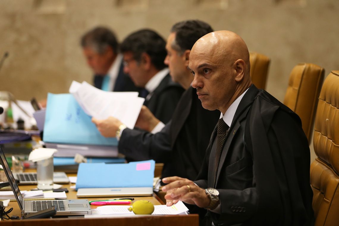José Cruzr/Agência Brasil Brasília - O ministro do Supremo Tribunal Federal Alexandre de Moraes durante julgamento do pedido de habeas corpus do ex-presidente Lula (José Cruz/Agência Brasil)