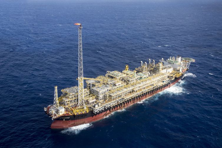 Plataforma FPSO Cidade de Itaguaí é um navio petroleiro adaptado - Foto André Motta/Petrobras