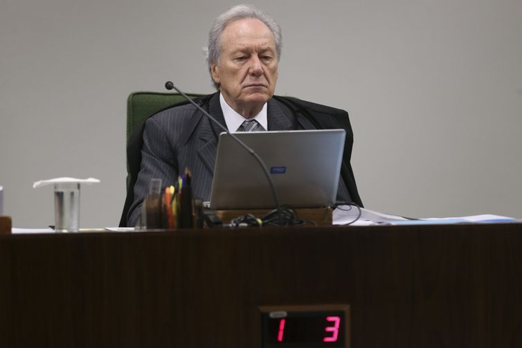 Valter Campanato/Agência Brasil/Agência Brasil Ministro da Segunda Turma do STF Ricardo Lewandowski durante julgamento de ação penal proposta pela PGR contra a senadora Gleisi Hoffmann (PT-PR) e seu marido, o ex-ministro do Planejamento Paulo Bernardo.