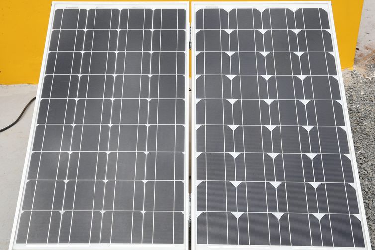 Brasília - Placas Fotovoltaicas criadas para transformar energia solar em elétrica (Antônio Cruz/Agência Brasil)