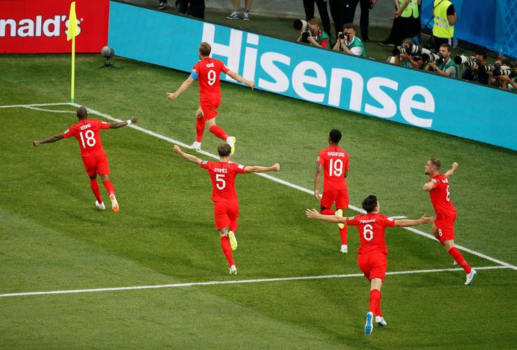 Copa 2018: Inglaterra e TunÃ­sia. ComemoraÃ§Ã£o do segundo gol da Inglaterra.
