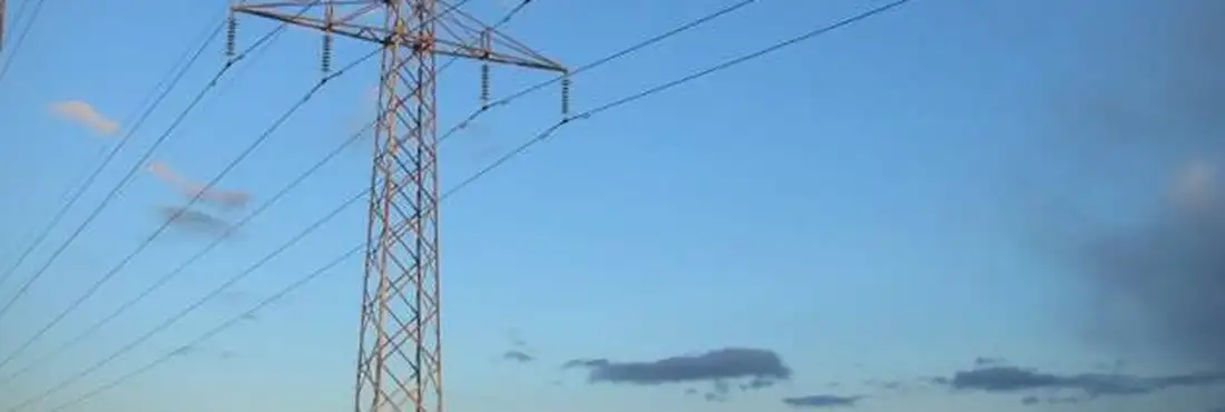 Fios de energia elétrica Incêndio em transformador de Imperatriz, no MA, gerou interrupção de enrgia em cidades de todo o Nordeste, e em outras da região Norte