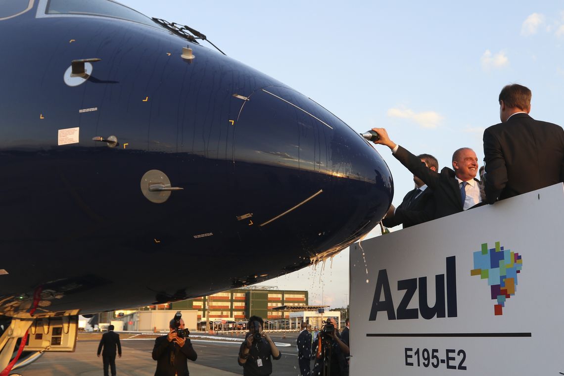 Valter Campanato/Agência Brasil O ministro da Casa Civil, Onyx Lorenzoni, participa do evento de apresentação do jato Embraer 195-E2,a maior e mais moderna aeronave comercial já produzida no Brasil, adquirida pela Azul Linhas Aéreas