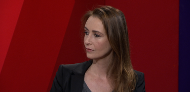 Sabrina Greve critica LGBTfobia no Estação Plural Sabrina Greve critica LGBTfobia no Estação Plural