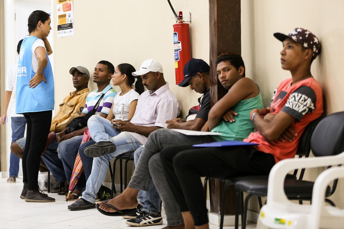 Imigrantes venezuelanos recebem atendimento em centro de referÃªncia na Universidade Federal de Roraima.