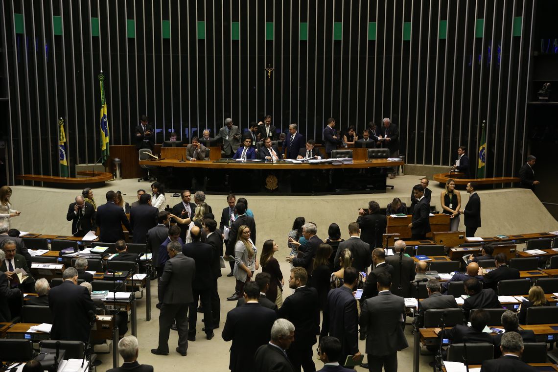 Valter Campanato/Agência Brasil Brasília - Presidente da Câmara dos Deputados, Rodrigo Maia, durante sessão plenária para discussão e votação de diversos projetos (Valter Campanato/Agência Brasil)