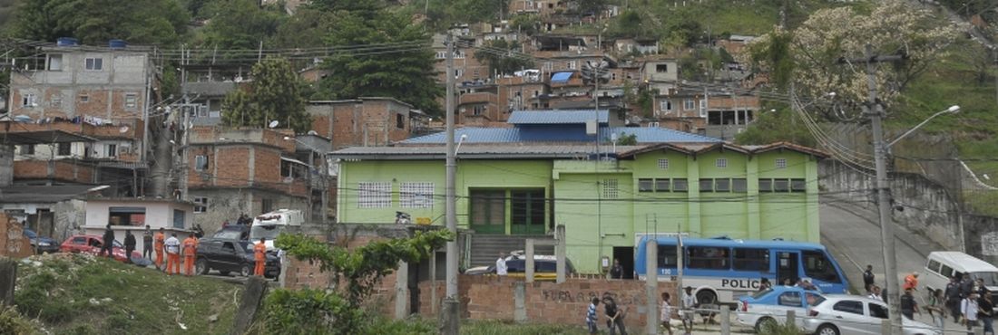 Polícia instala duas novas UPPs em comunidades da zona norte do Rio Polícia instala duas novas UPPs em comunidades da zona norte do Rio