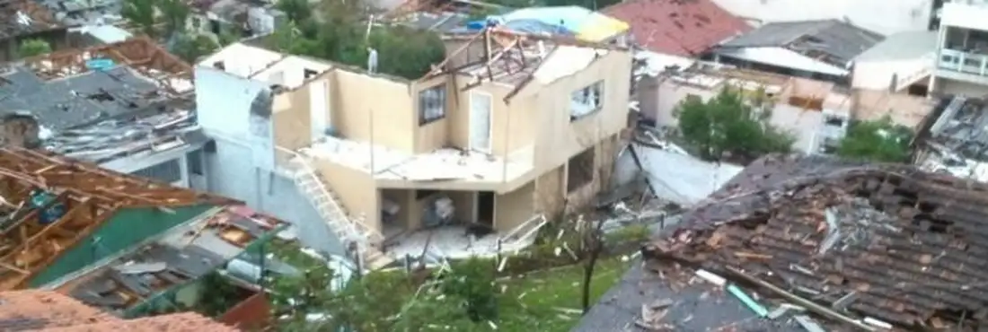 Xanxerê após tornado Tornado causa problemas para moradores de Xanxerê - SC
