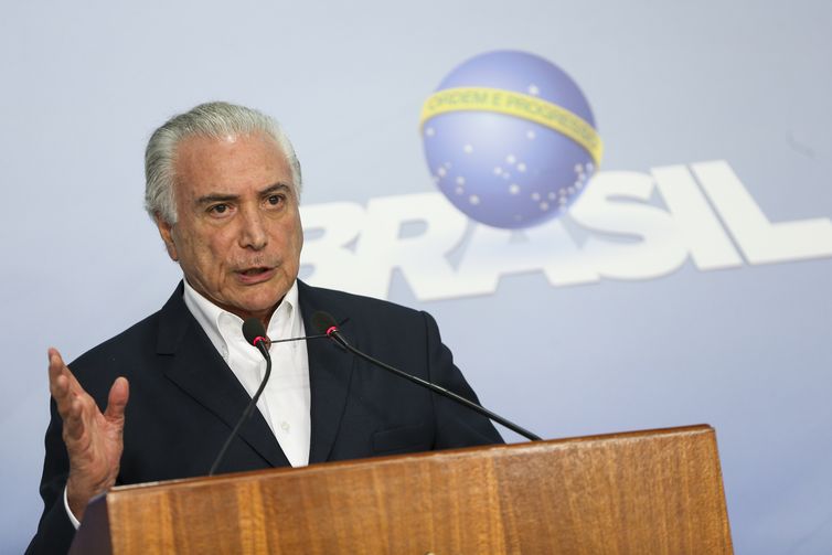 O presidente Michel Temer anuncia redução no preço do óleo diesel