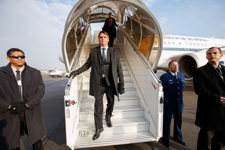   Presidente da Repblica, Jair Bolsonaro, durante chegada  Sua.
