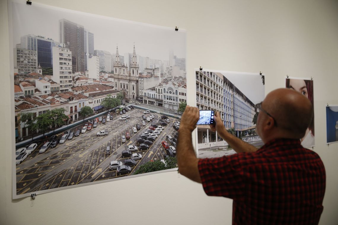 Tomaz Silva/Agência Brasil Rio de Janeiro - Exposição do fotógrafo André Penteado faz uma reflexão sobre a influência da cultura francesa na cidade do Rio de Janeiro (Tomaz Silva/Agência Brasil)