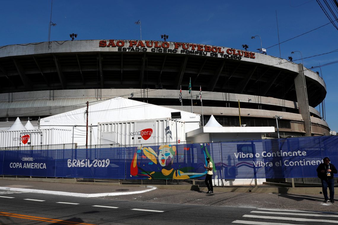 Banner da Copa AmÃ©rica Brasil 2019 na entrada do EstÃ¡dio Morumbi, SÃ£o Paulo