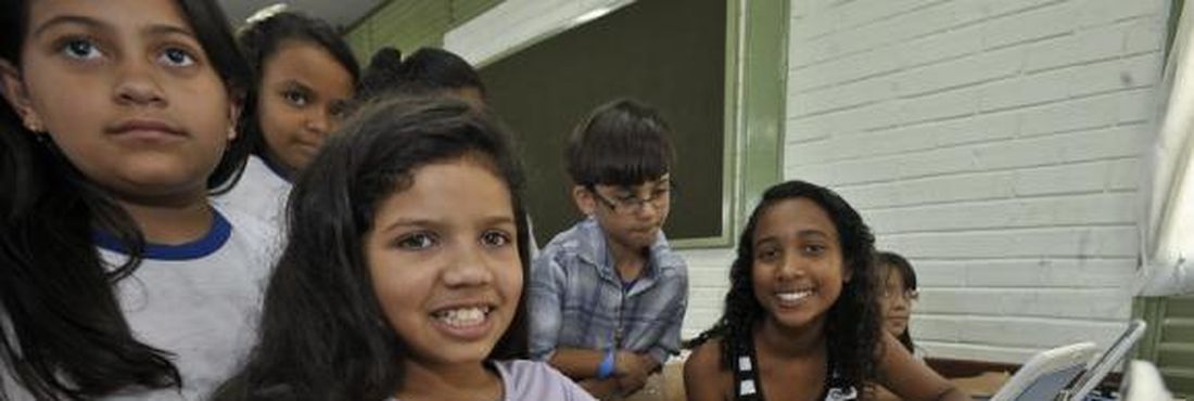 Computador na escola Ministério Público do Trabalho lança game para ajudar no combate ao trabalho infantil