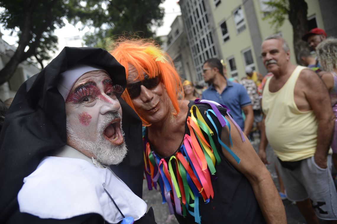 Fernando Frazão/Agência Brasil Rio de Janeiro - Bloco Banda das Quengas comemora 28 carnavais na Lapa (Fernando Frazão/Agência Brasil)