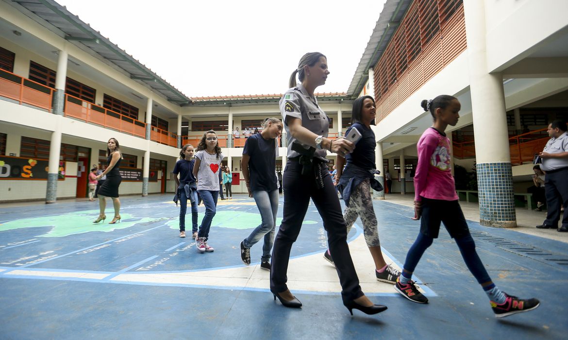 Primeiro dia de aulas no CED 01 da Estrutural, uma das escolas públicas do DF onde foi implementado o modelo cívico-militar. 
