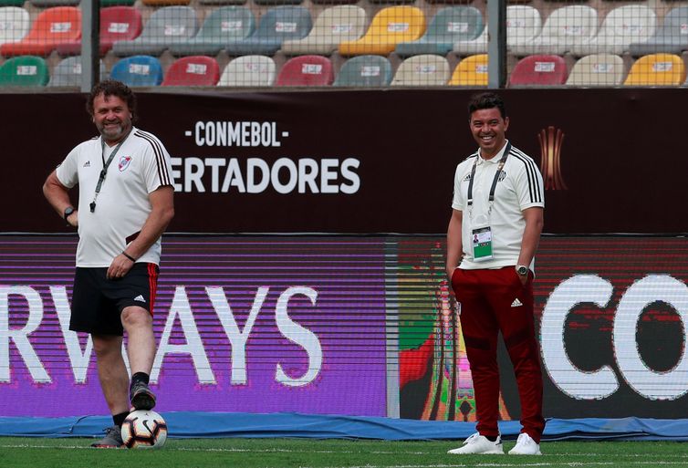 Soccer Football - Copa Libertadores - River Plate Stadium Visit - Monumental Stadium, Lima, Peru - November 22, 2019   River Plate coach Marcelo Gallardo during training     REUTERS/Henry Romero