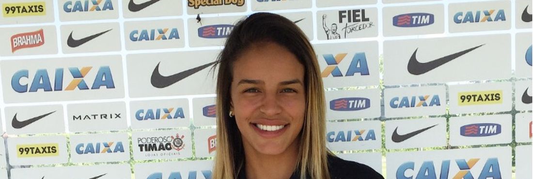 Gabi Nunes é contratada pelo Corinthians