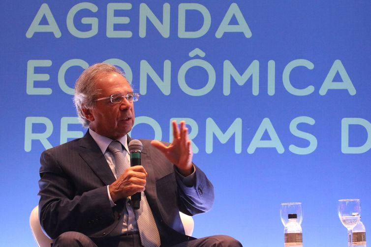 Rovena Rosa/Agência Brasil O ministro da Economia, Paulo Guedes, participa do evento agenda econômica e as reformas de 2020, organizado pelo Centro de Liderança Pública, no hotel Tivoli Mofarrej.