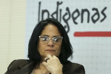 A ministra da Mulher, da Família e dos Direitos Humanos, MMFDH, Damares Alves, durante palestra de abertura do diálogo Perspectivas dos Direitos Constitucionais Indígenas, no Ministério Público Federal.