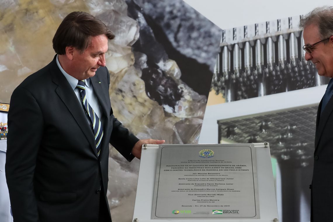 Resultado de imagem para Bolsonaro inaugura ultracentrífuga em fábrica nuclear em Resende