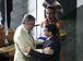 Brasília - O presidente da Funai, Franklimberg Ribeiro de Freitas, entrega medalha ao ministro da Justiça, Torquato Jardim, durante a abertura da Semana do Índio (Marcelo Camargo/Agência Brasil)
