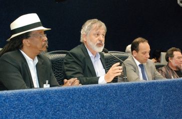 Conselheiro João Jorge Rodrigues e o diretor-Presidente da EBC, Nelson Breve, durante os debates da Audiência Pública no Recife (Foto: Flávia Vieira/Alepe/Gabinete do Deputado Luciano Siqueira)