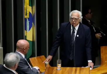 Wilson Dias/Agência Brasil/Agência Brasil Brasília - Miro Teixeira discursa na sessão plenária para eleição do novo presidente da Câmara dos Deputados (Wilson Dias/Agência Brasil)