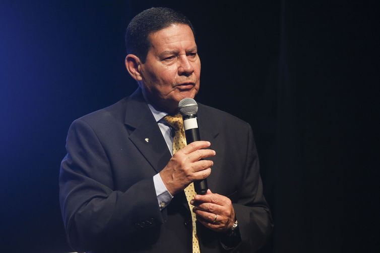 O vice-presidente da República, Hamilton Mourão, participa do Seminário Brasil de Ideias - Abertura do Ano de 2019.