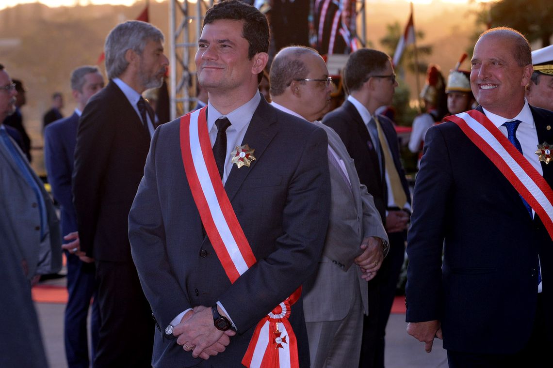 IsaacAmorim/AG.MJ O Ministro da Justiça e Segurança Pública , Sergio Moro e o ministro-chefe da Casa Civil, Onyx Lorenzoni, participam da solenidade de Condecoração da Comenda da Ordem do Mérito Judiciário do Trabalho no grau Grã-Cruz