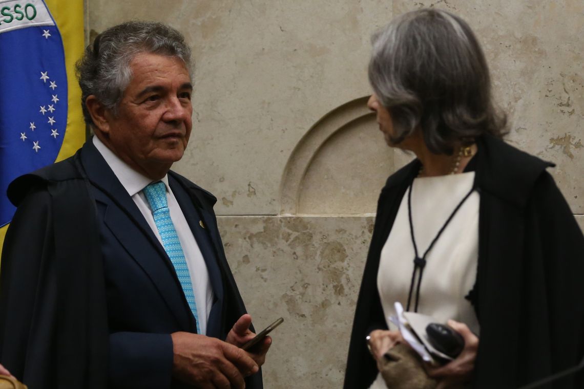 José Cruz/Agência Brasil Brasília - O ministro Marco Aurélio e a presidente do Supremo Tribunal Federal, Cármen Lúcia, durante julgamento do pedido de habeas corpus do ex-presidente Lula (José Cruz/Agência Brasil)