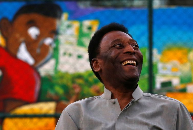 Edson Arantes do Nascimento, PelÃ©, PelÃ© ex-jogador de futebol brasileiro