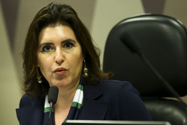  A senadora Simone Tebet durante reunião da Comissão de Constituição, Justiça e Cidadania (CCJ) do Senado  para apreciar e votar as nove emendas apresentadas à proposta de reforma da Previdência (PEC 6/2019).