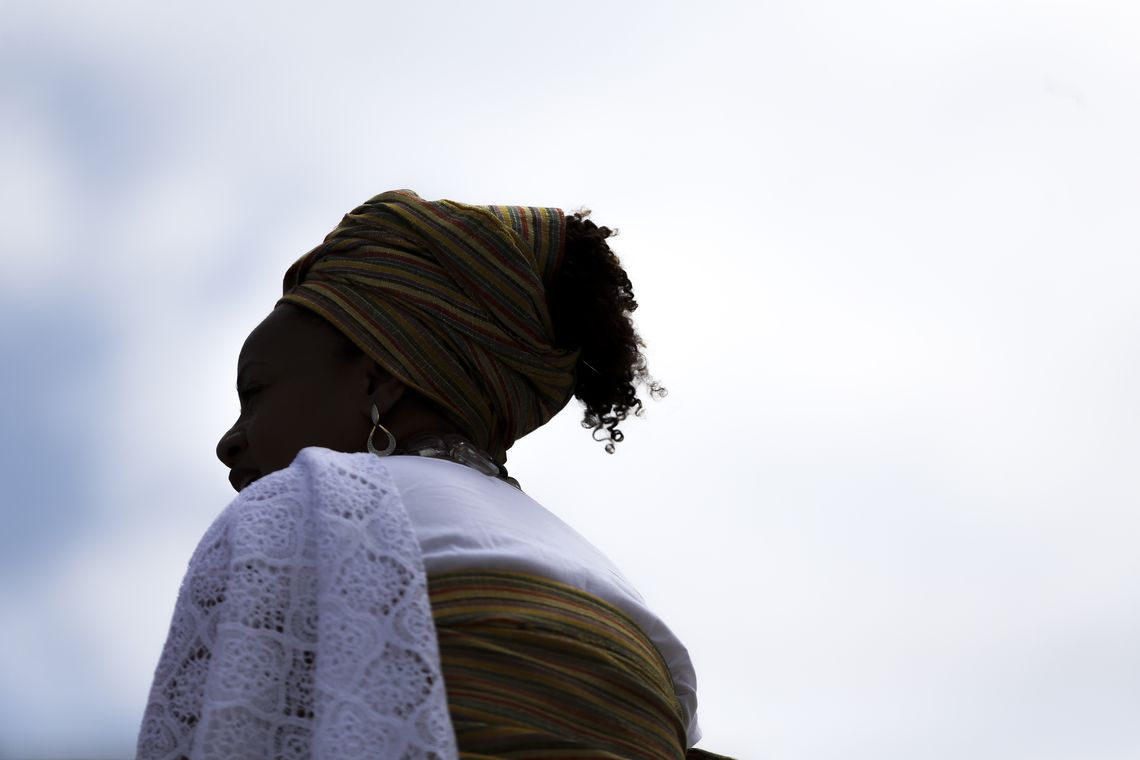 Marcelo Camargo/Agência Brasil Praticantes de religiões de matriz africana aguardam o início do julgamento, no STF, de recurso sobre a constitucionalidade do sacrifício de animais em cultos.