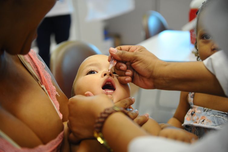 935951 vacina%C3%A7ao%20rj0011 - Opas alerta para mais de 2 mil casos de sarampo nas Américas