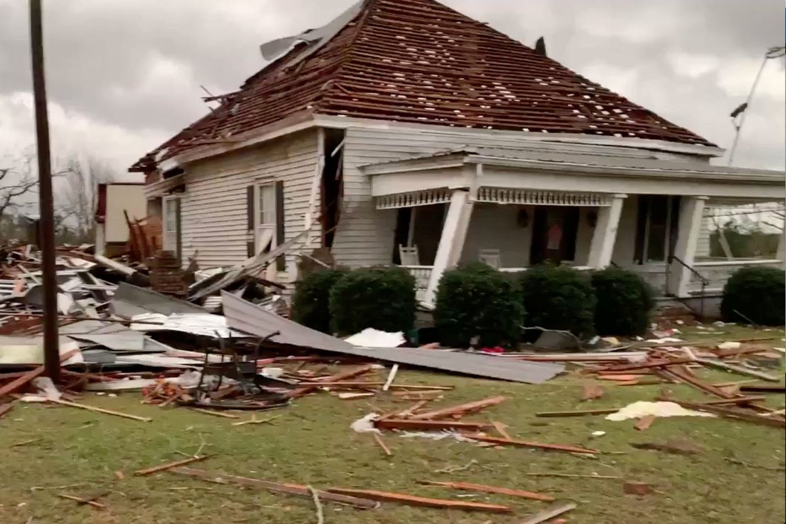 tornado no Alabama, EUA,