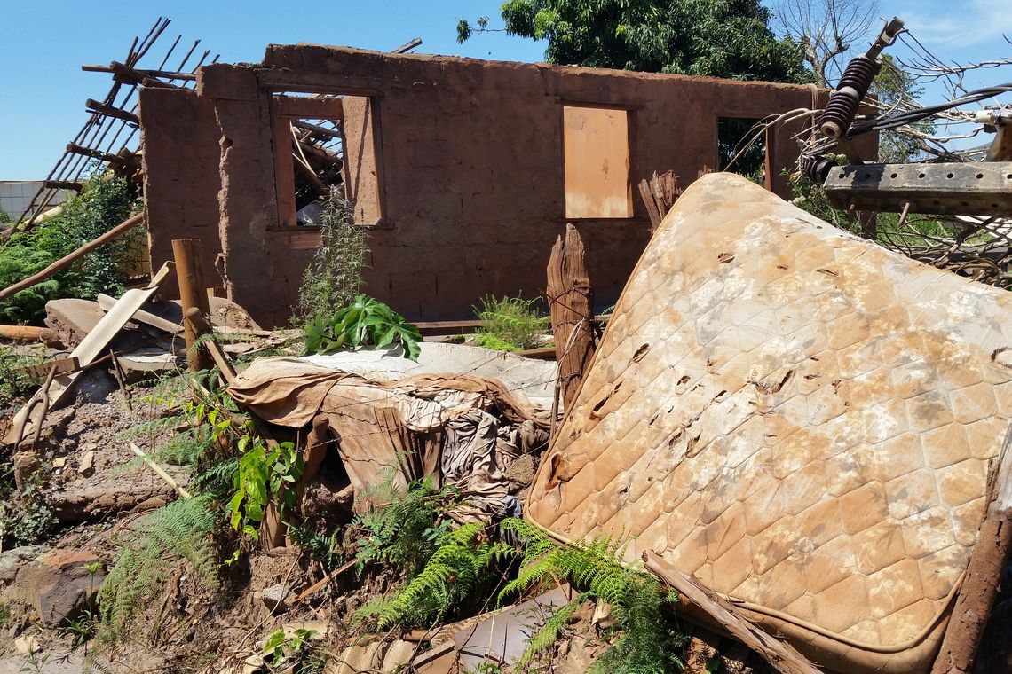 Léo Rodrigues/Agência Brasil Mariana/MG - Ruínas de casas do distrito de Bento Rodrigues, que foi destruído pela lama da Barragem do Fundão (Léo Rodrigues/Agência Brasil)
