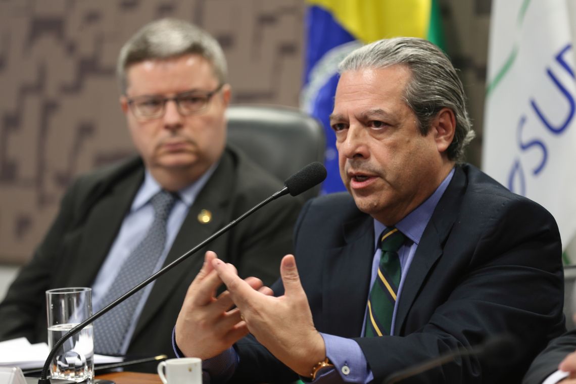 Fabio Rodrigues Pozzebom/Agência Brasil Brasília - Diretor do Departamento de Assuntos de Defesa e Segurança do MRE, embaixador Nelson Antônio Tabajara de Oliveira, debate aumento da insegurança internacional (Fabio Rodrigues Pozzebom/Agência Brasil)