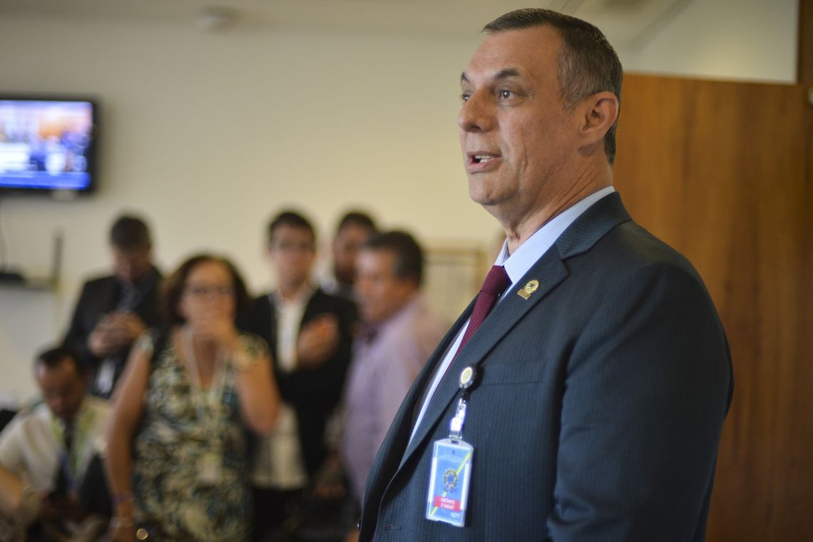 Marcello Casal JrAgência Brasil O general, Otávio Santana do Rêgo Barros, porta-voz do presidente, Jair Bolsonaro, fala com jornalistas no Palácio do planalto
