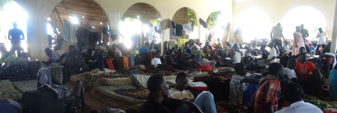 Abrigo de haitianos em Brasileia está precário e superlotado Abrigo de haitianos em Brasileia está precário e superlotado