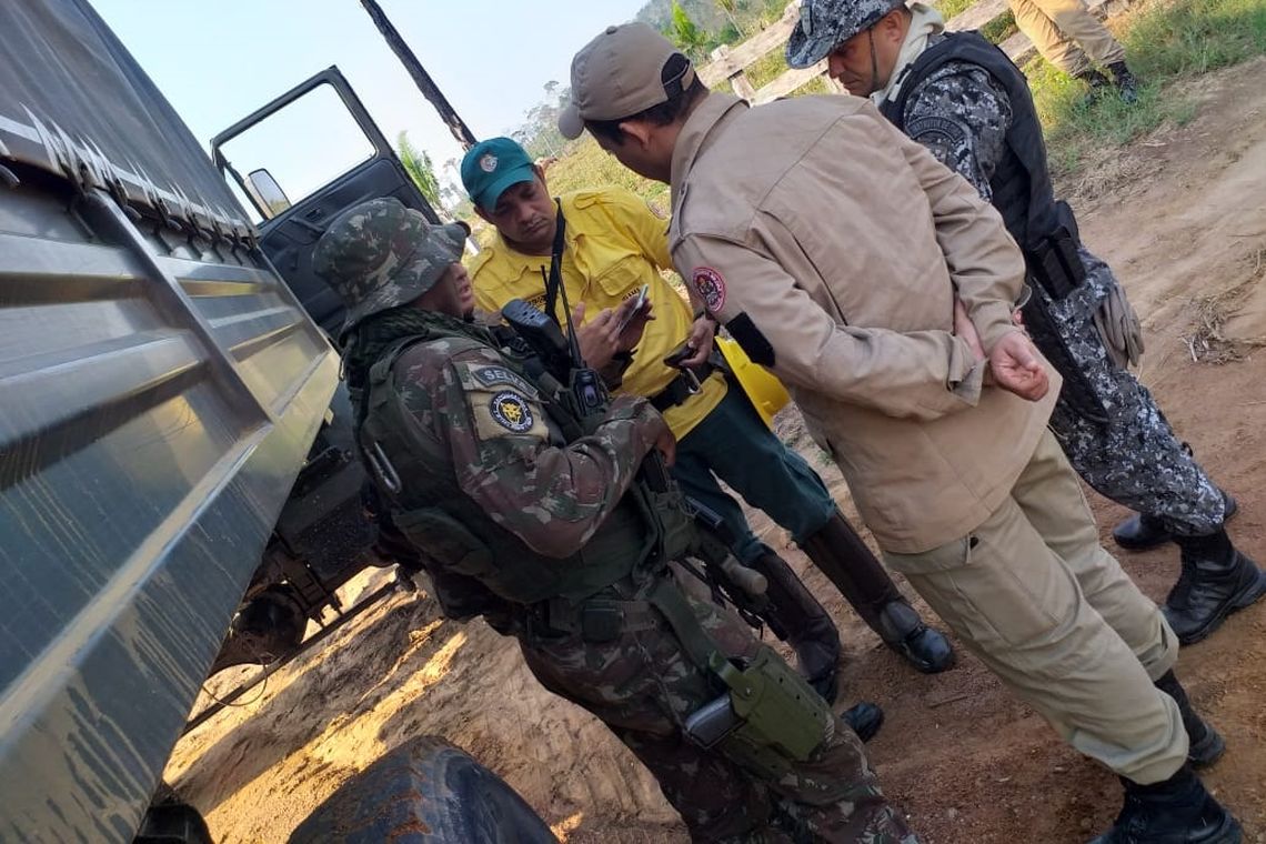 Op VERDE BRASIL/17 Operação de Garantia da Lei e da Ordem Verde Brasil sob a Coordenação da 17ª Brigada de Infantaria de Selva e com a participação de Órgãos Estaduais e Federais, para combate a incêndios em vegetação e repressão a delitos ambientais
