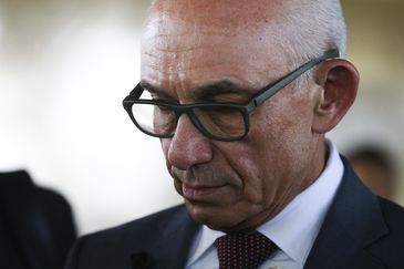 O presidente da Vale, Fabio Schvartsman, fala à imprensa após reunião com a procuradora-geral da República, Raquel Dodge.