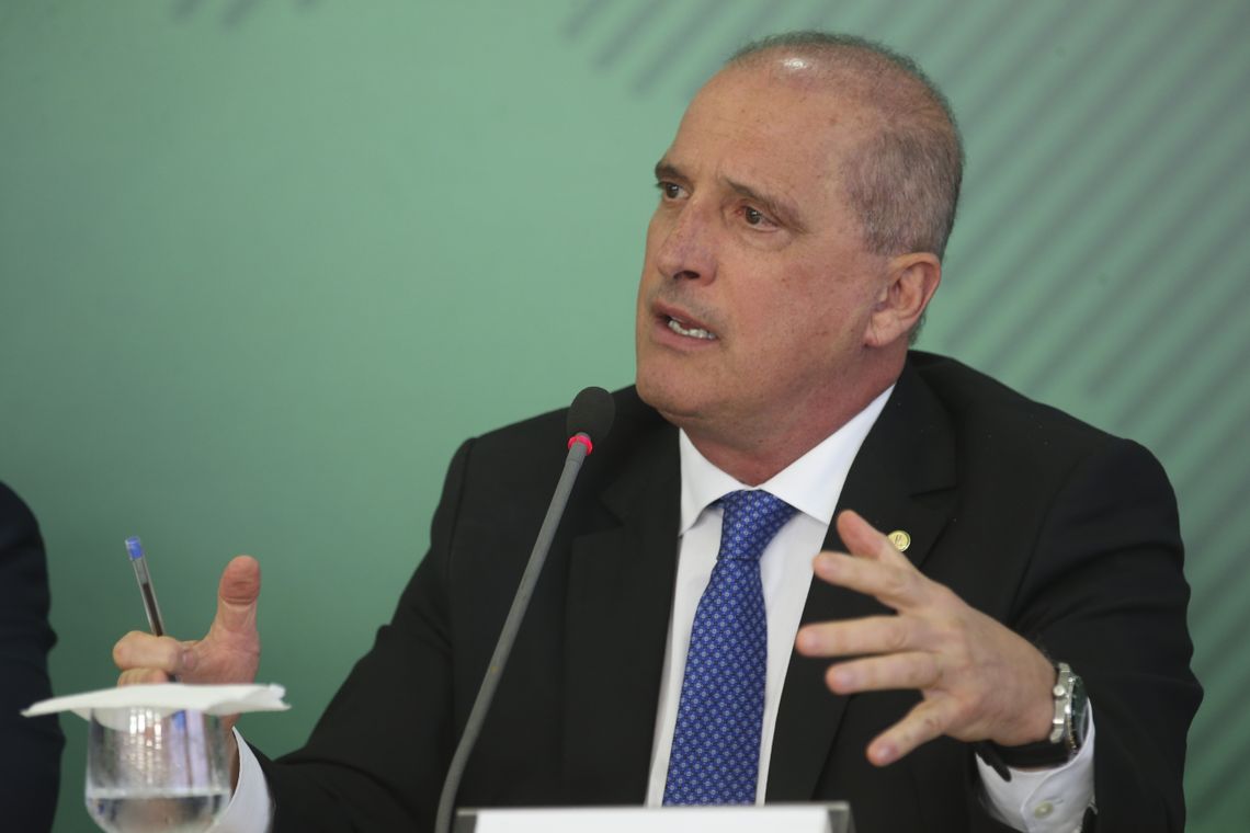 Antonio Cruz/Agência Brasil O ministro da Casa Civil, Onyx Lorenzoni, durante coletiva para anunciar novas medidas para atender o setor de transporte de cargas do país.