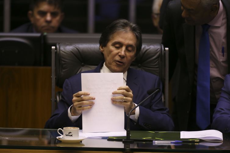 - Assuntos tramitam em regime de urgência e serão pautados após 5 de agosto, diz Eunício Oliveira Valter Campanato/Agência Brasil