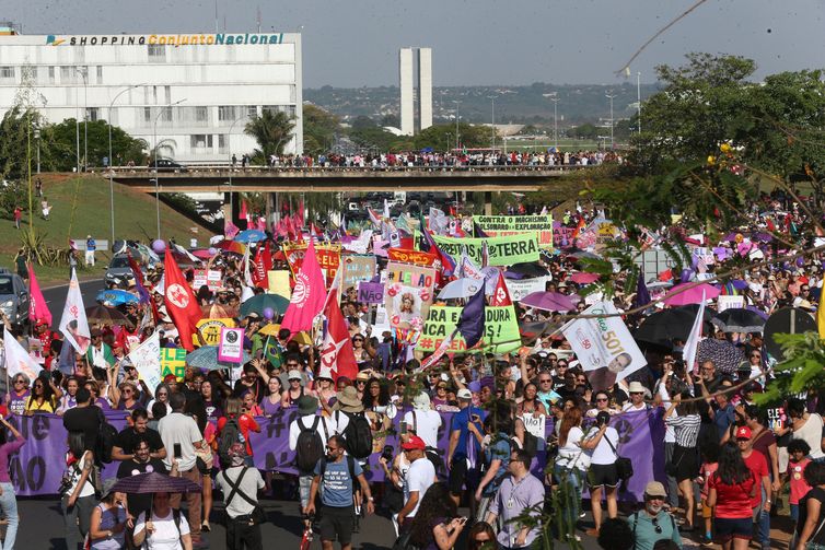 Ato de mulheres &quot;#EleNão&quot; contra o candidato à Presidência Jair Bolsonaro, em Brasília