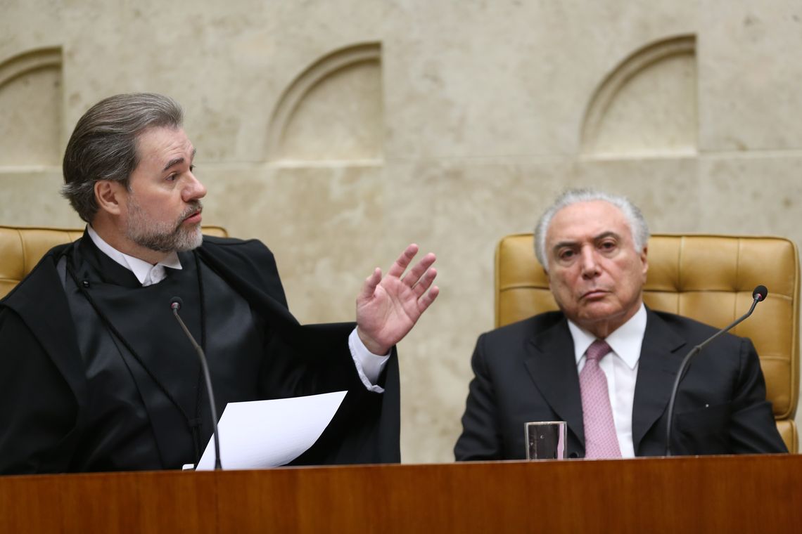 Fabio Rodrigues Pozzebom/Agência Brasil O novo presidente do Supremo Tribunal Federal (STF), ministro Dias Toffoli, e o presidente Michel Temer, durante sessão solene de posse.